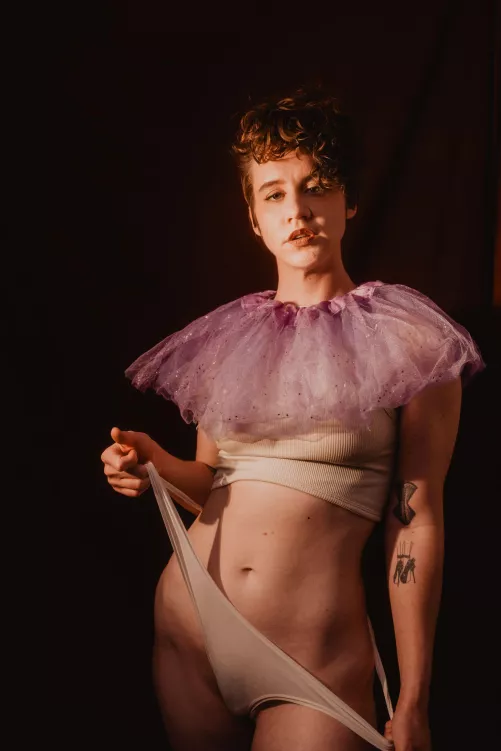 Wanna know why my pussy's called the Clown Car?