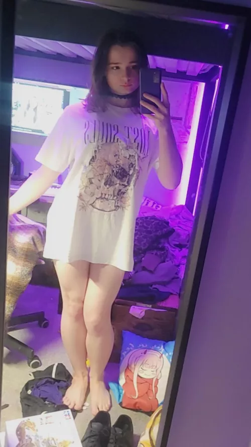 Wanna see my Halloween cosplay? It's super cool I promise!