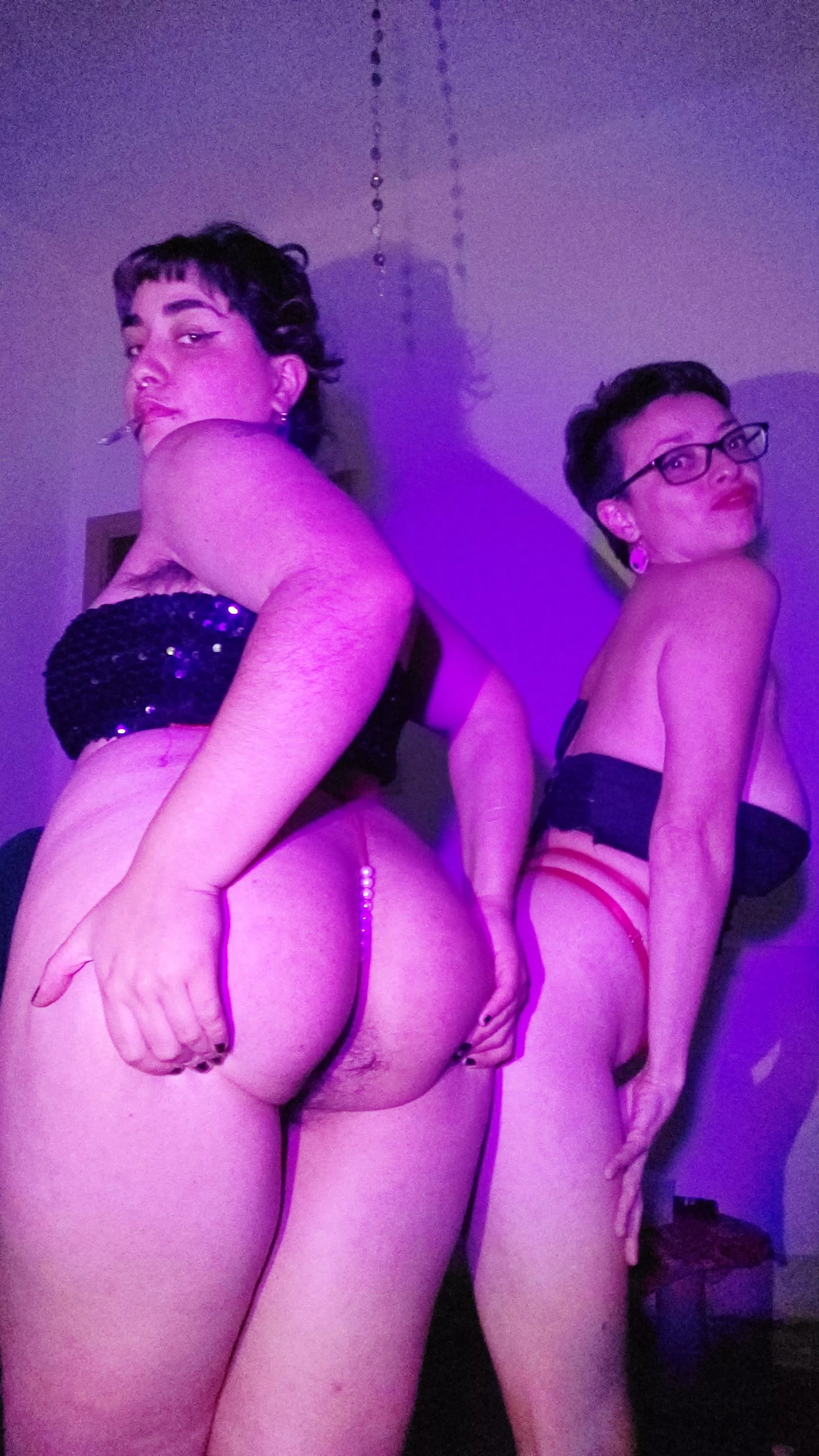 Wanna smoke with us? We can have a lot of fun 