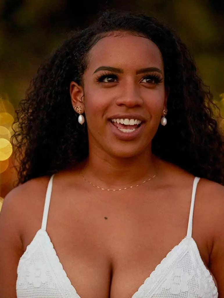 What happened to AH's photos?