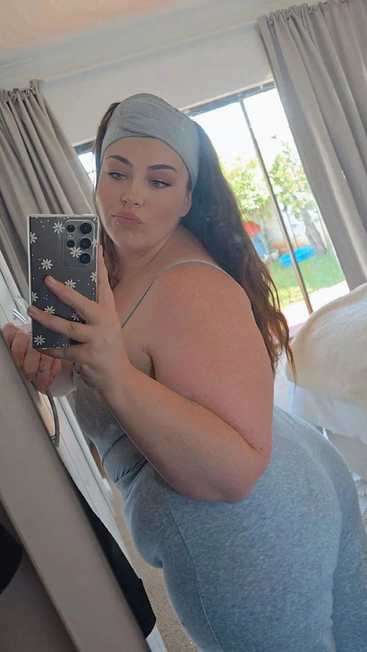 What would I have to moan in your ear to get you to cum in me? 😏💦