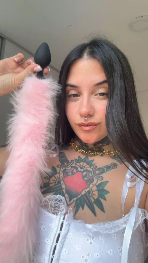 What's your size? The smallest deserves to wear the plug