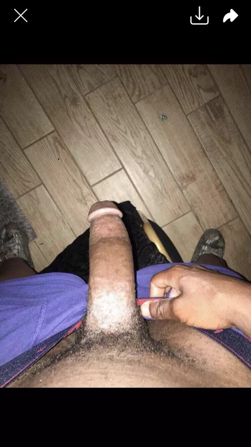 Who can squirt in my mouth today 