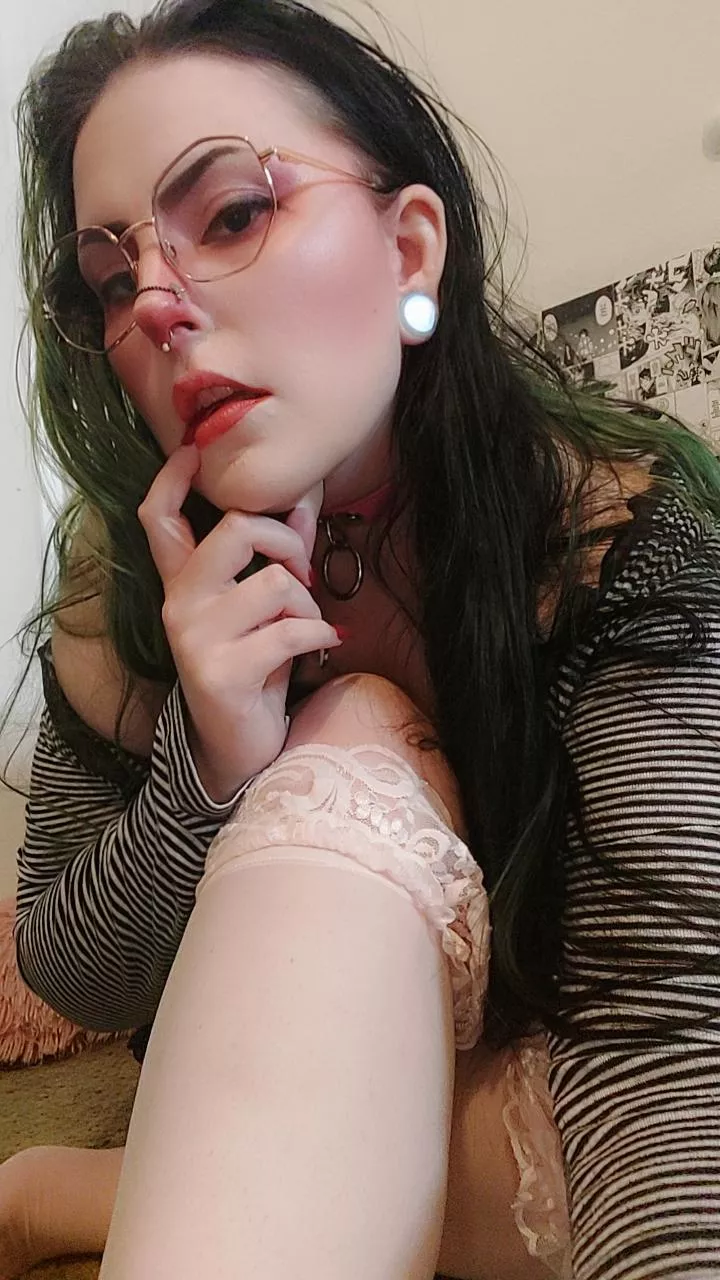 Whos gonna get me that tentacle bad dragon, I'm dying for it