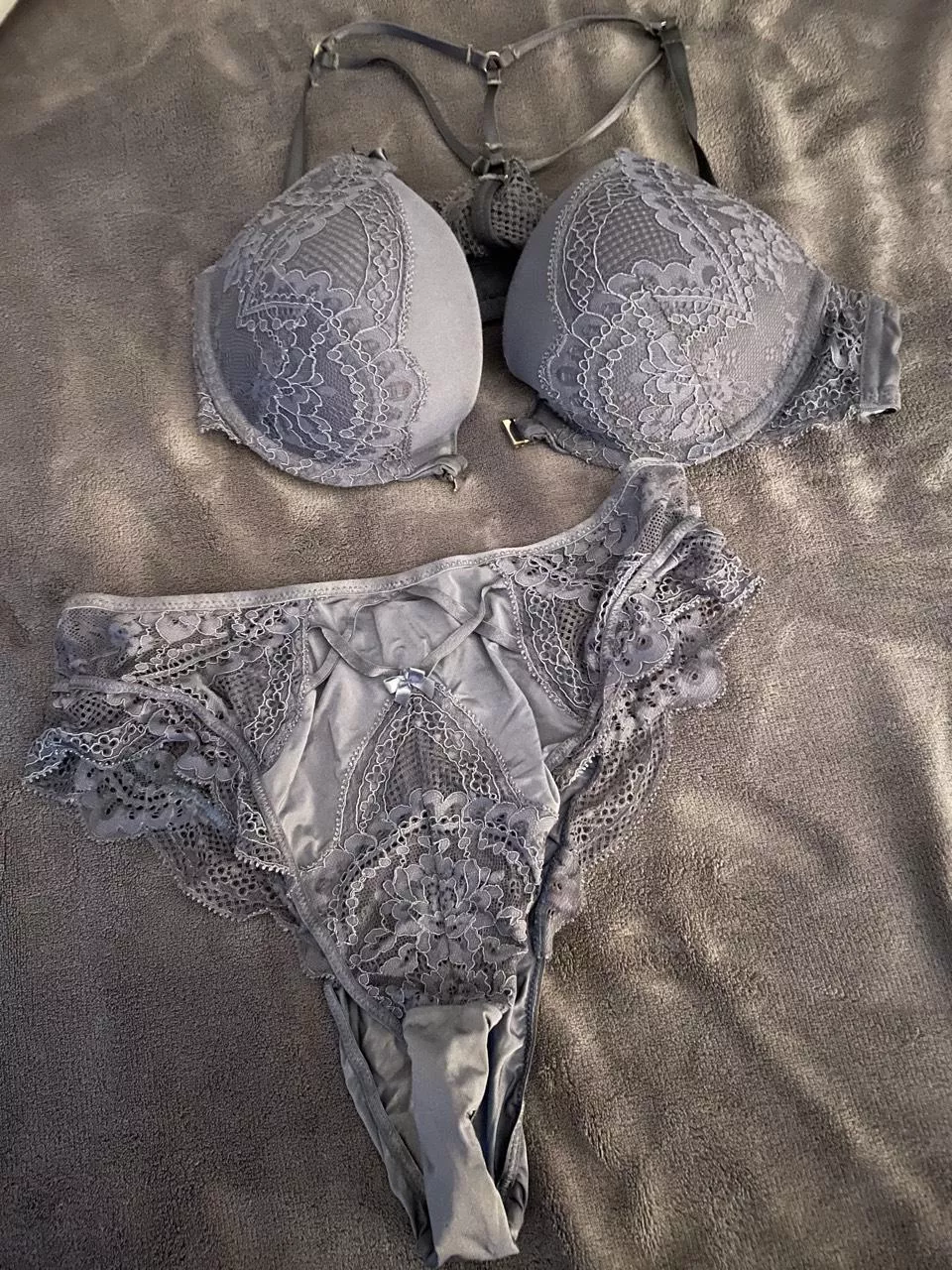 Wifes 75b bra&panty