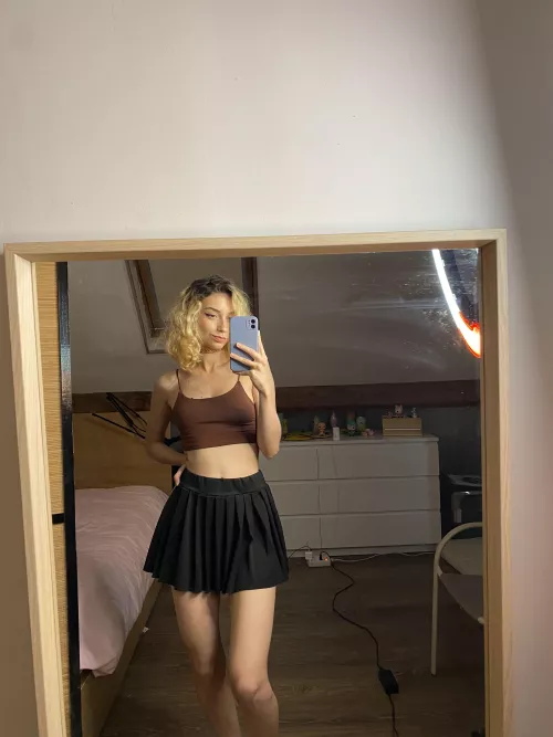 With this skirt, I feel ready to seduce