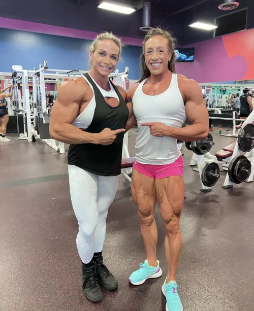 Worship battle: Theresa Ivancik or Sarah Villegas 