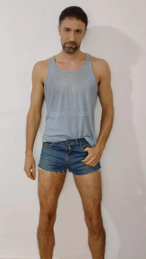 Worship me if you want to be my slave