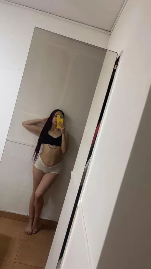 Yes love, im available (free in comments)