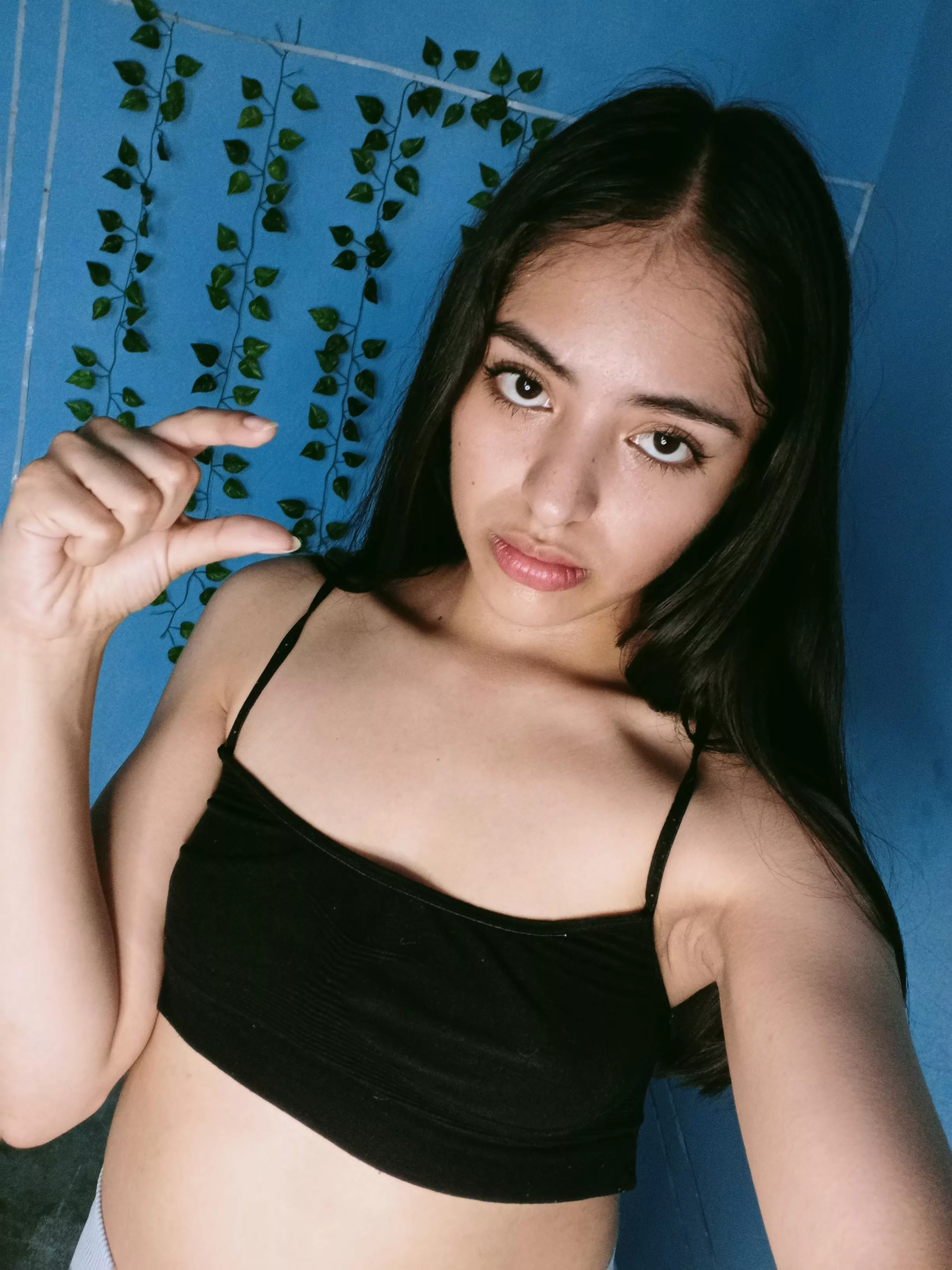 Your place is serving your mistress, you little loser.