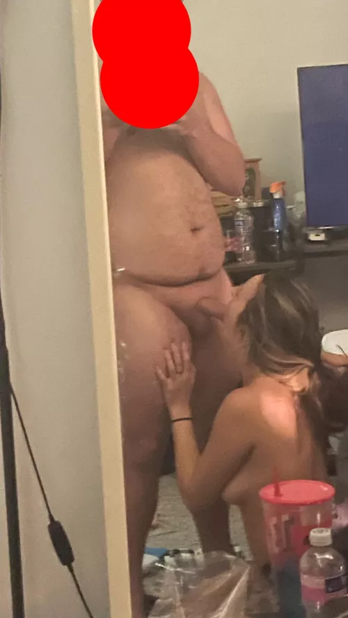 19M 20F looking for a female. Dm us:)