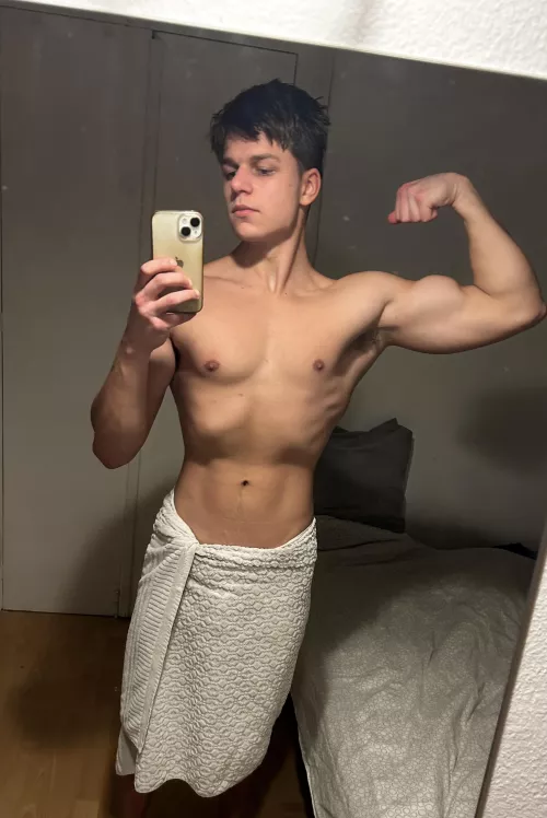 (20)Post workout selfie 