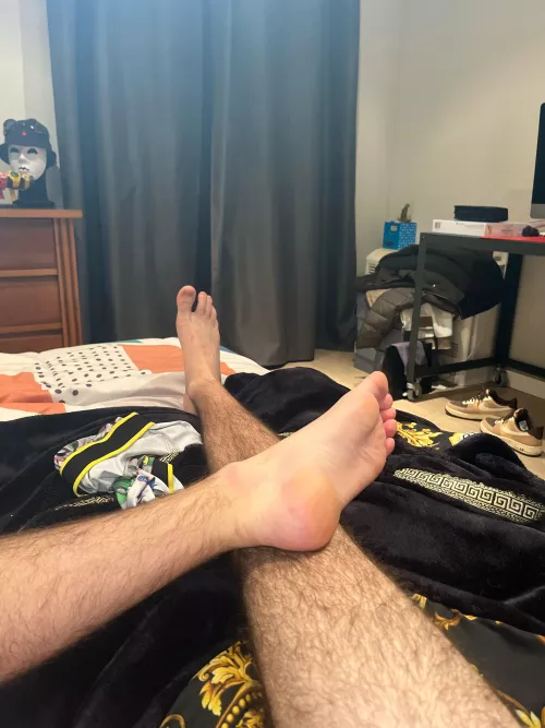 21 french . Looking for jerk bro 