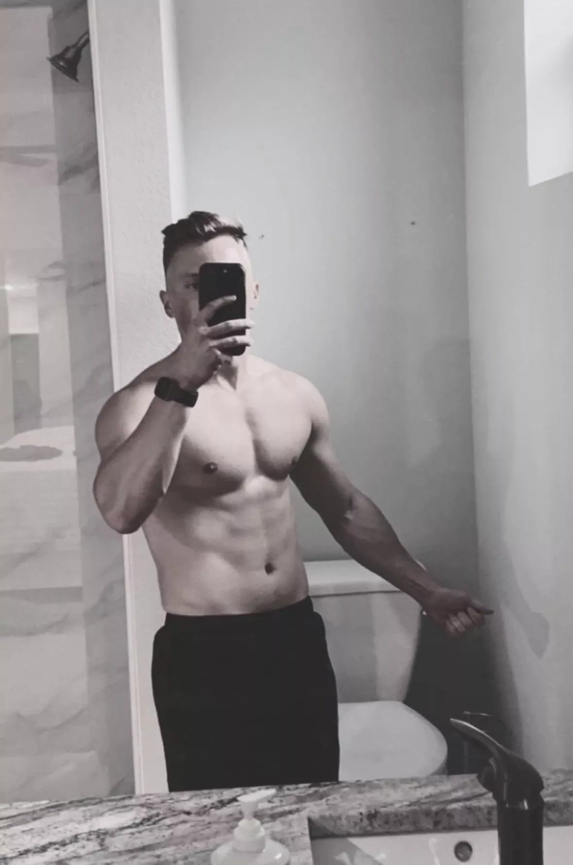 27 [M4MF] muscular, attractive and well endowed military guy