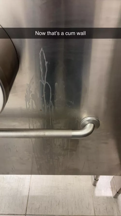 (29) found a cumwall near my house 