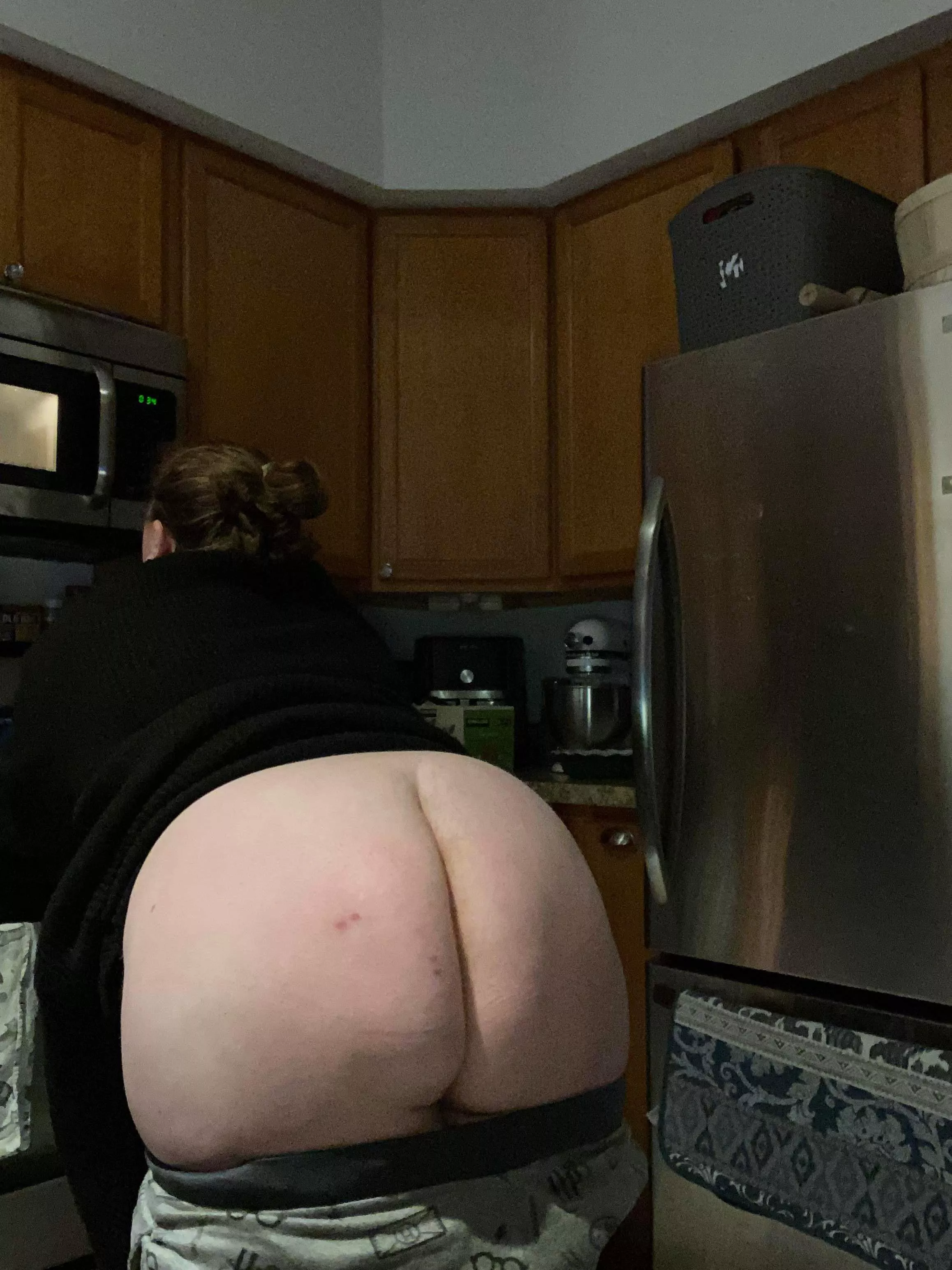 31f Colchester..anyone enjoy eating ass? Ages 24-35