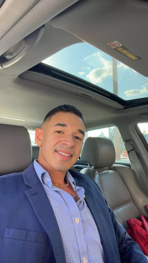 33/M Straight & single looking , not bi, looking for any single woman/couple clean that wants to talk, send dm 😁