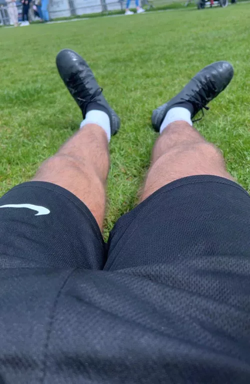 After a 4 hour long football practice🏈, you can smell my stinky sweaty balls and ass as soon as you pull my boxers down💦🤢 Who wants to smell for themselves👃🏾 be tribute ready before you get in my dms!!