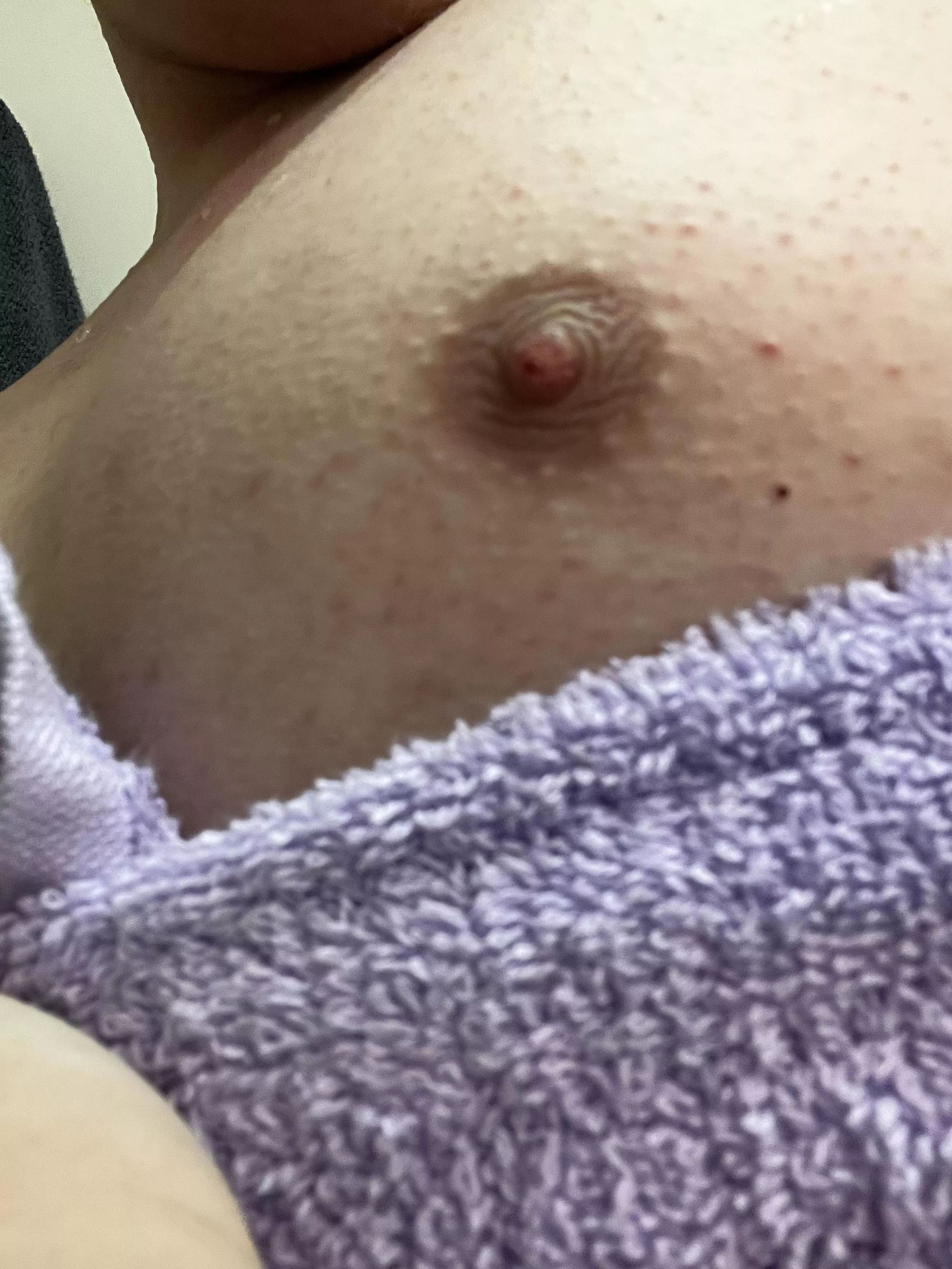 Anyone like small tits?