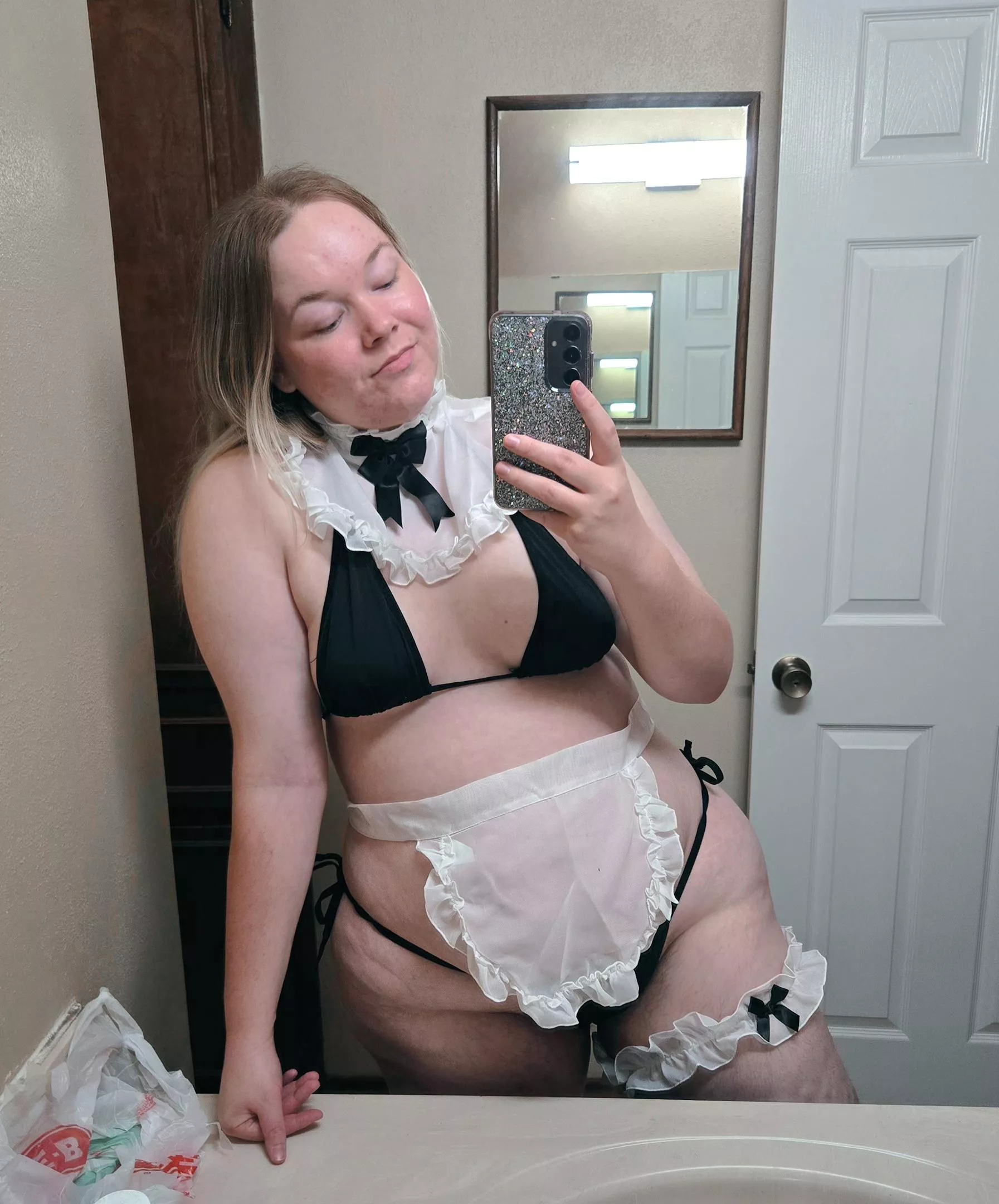 Anyone need a maid that can't clean? 😅