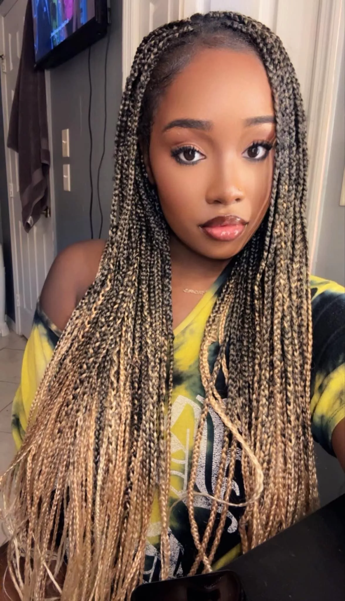 [B4D] hire me to make your days better & naughty💗