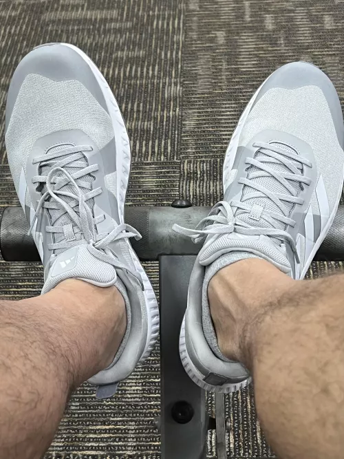 Big sweaty size 17s at the gym 