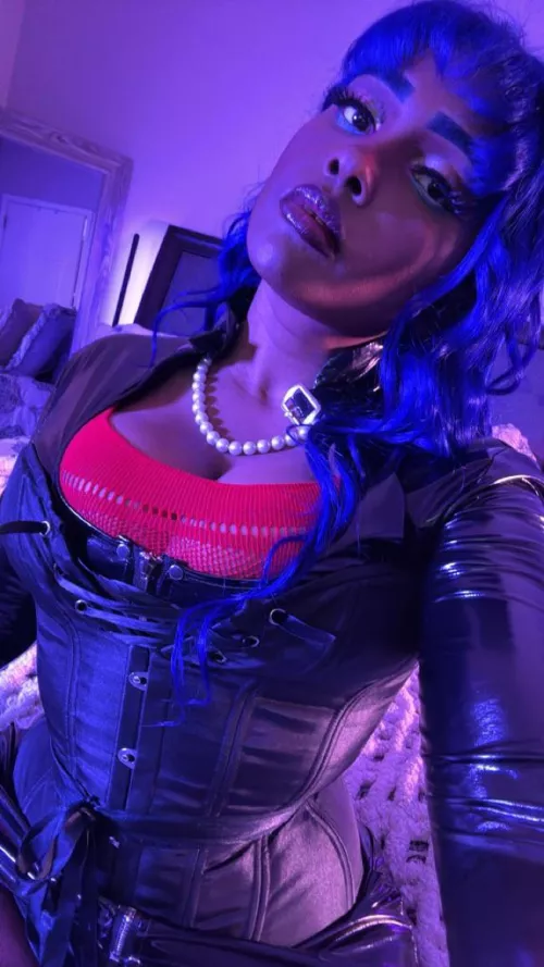 Big tits for titty Tuesday. You get nothing from me while you’re edging your shrimp cock to my sexiness. Dont disrespect me. Send triple digits today