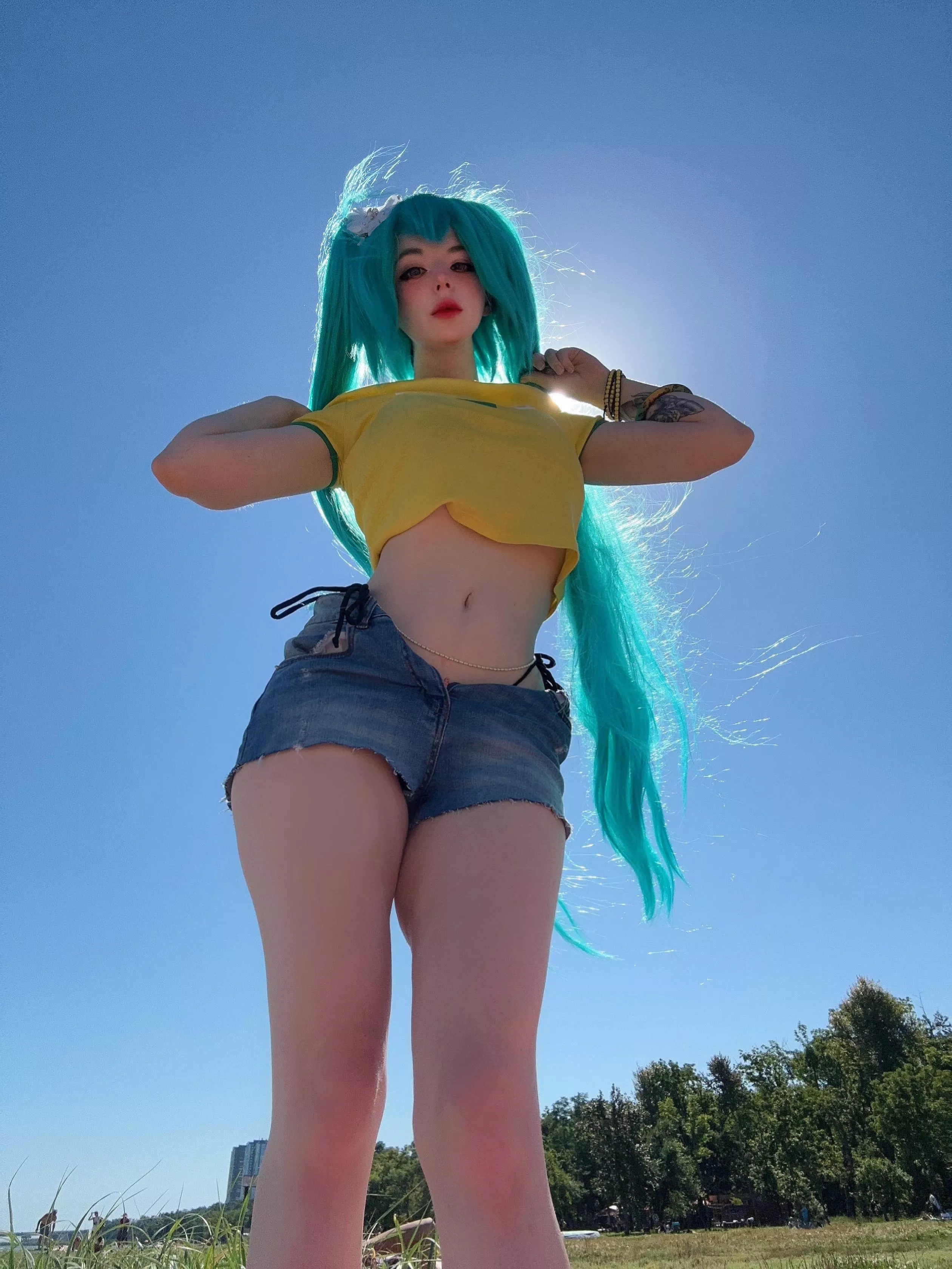 Brazilian Miku cosplay by puddingu_desu
