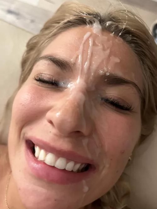 Caution: wet paint !