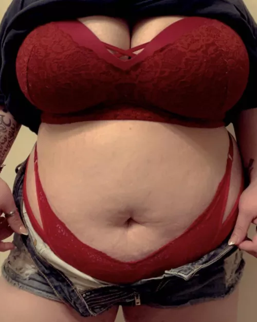 Choose your adventure: Red or naked 😜