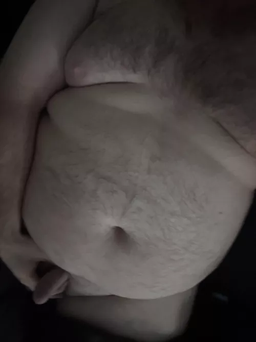 Chubby bear top looking for his chaser bottom