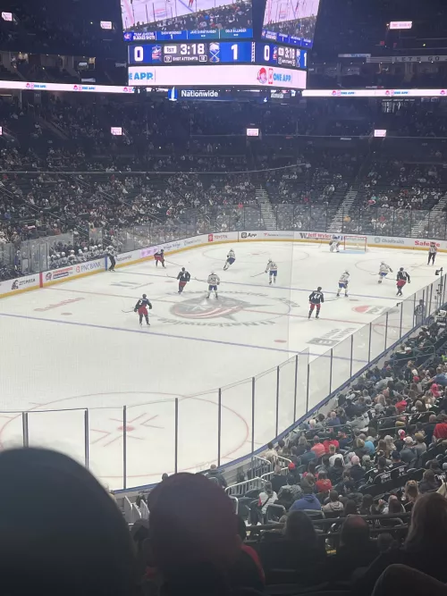 Columbus 10/15. Anyone near sunbury / Polaris. Also going to the blue jackets home opener 