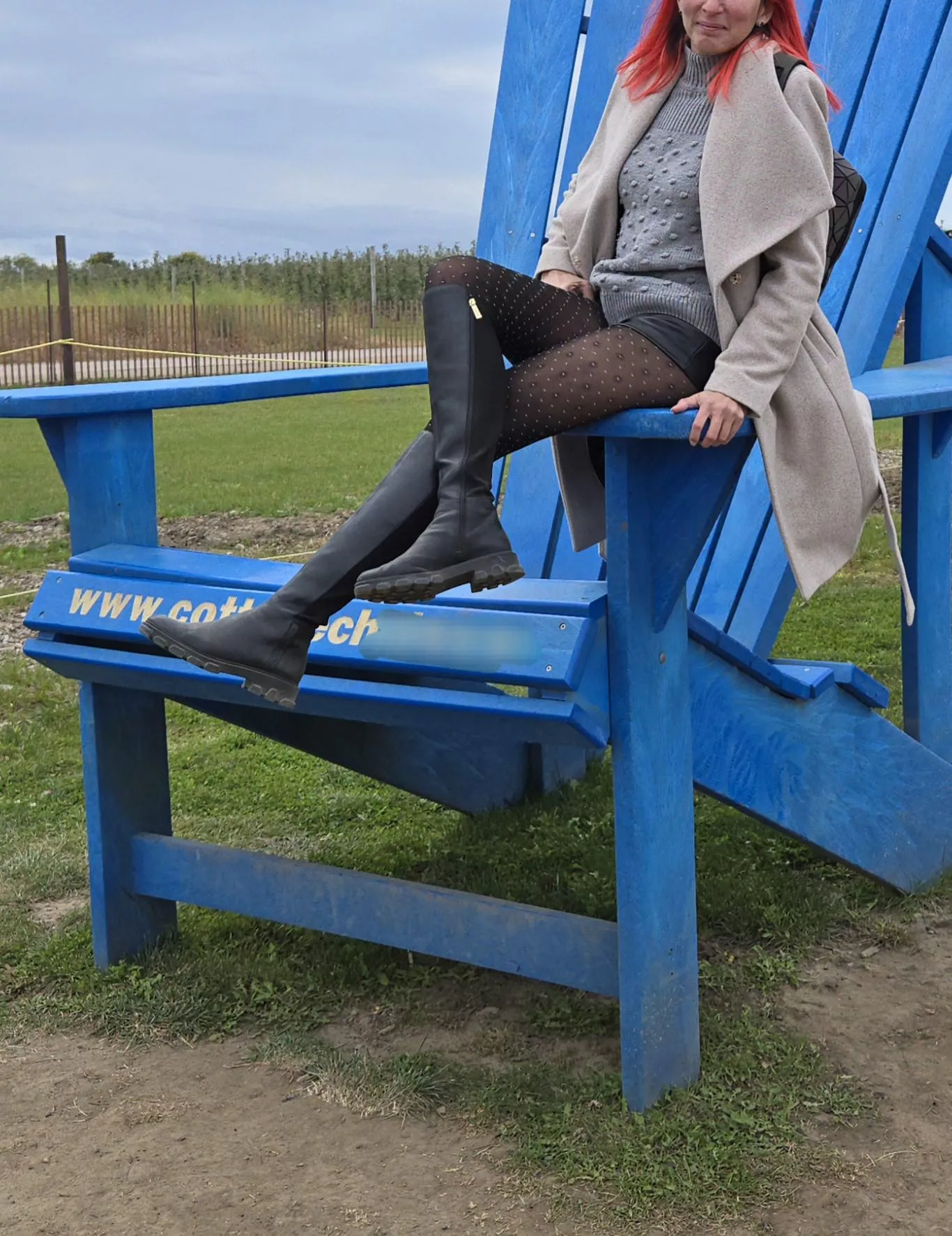 Day at the farm wearing falke..