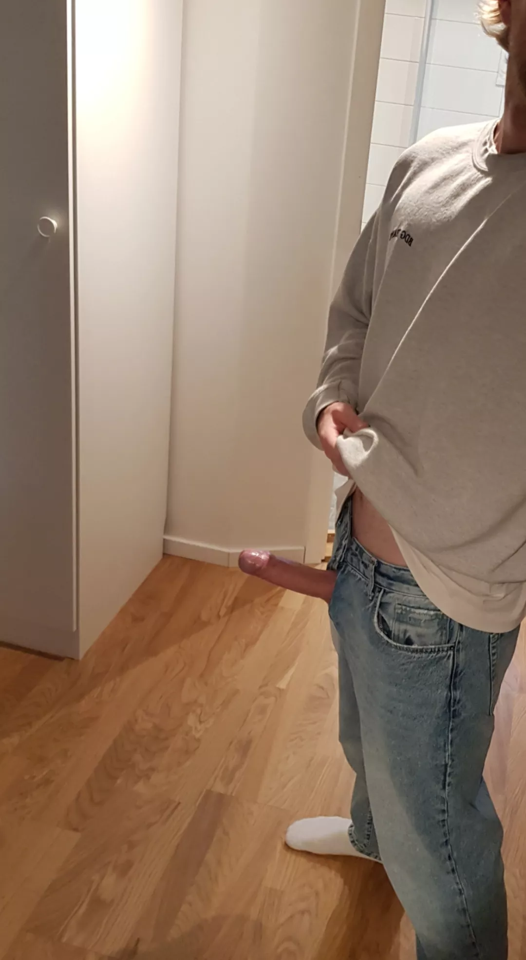 Den ramlade ut, vad hade du gjort? ;)