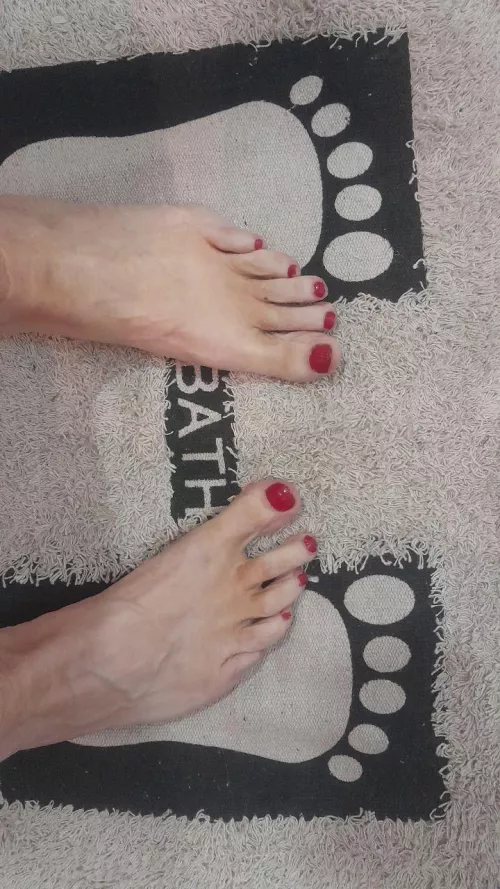 Do you also have an obsession with feet like me?[oc]