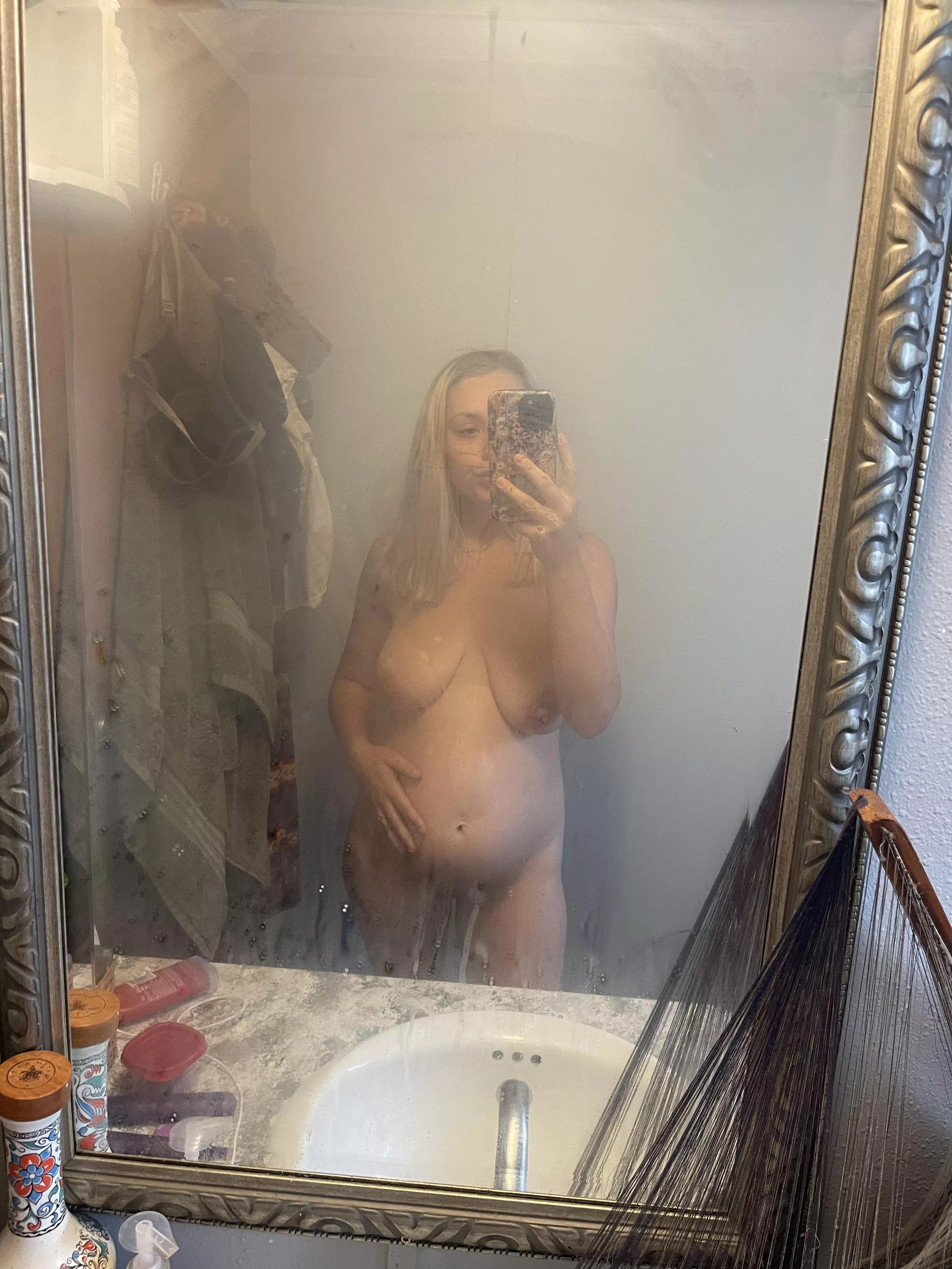 Don’t leave till I’m covered in your loads (; 