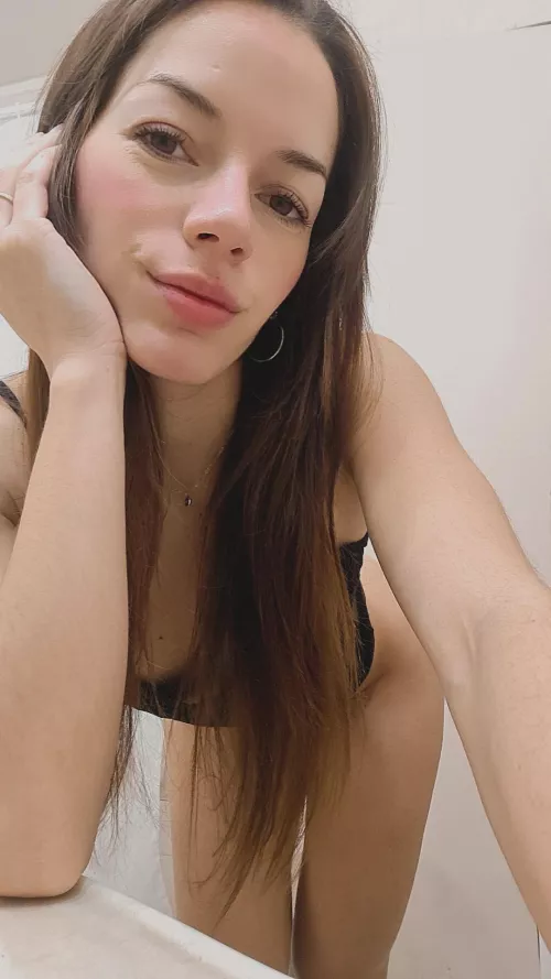 enjoy my fresh curves and make me sweat