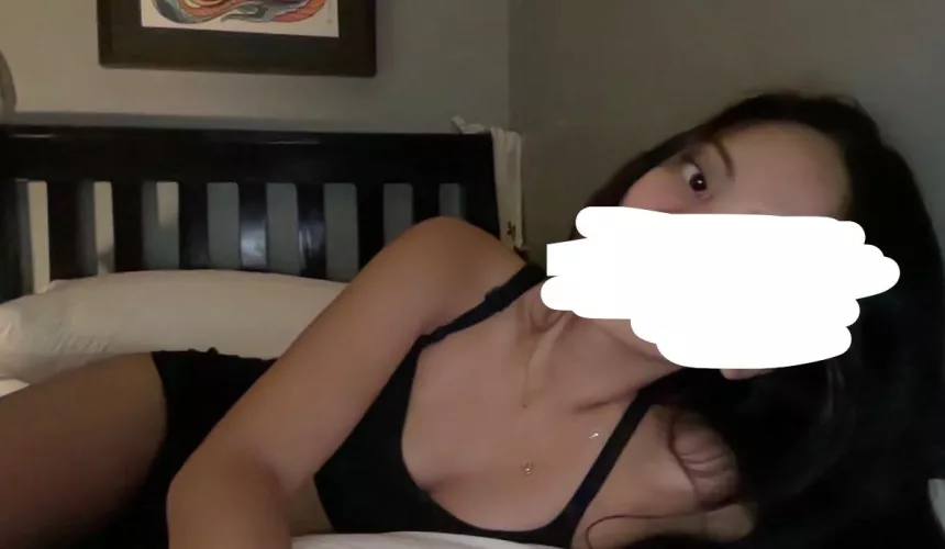 F20 looking for hot married DILF