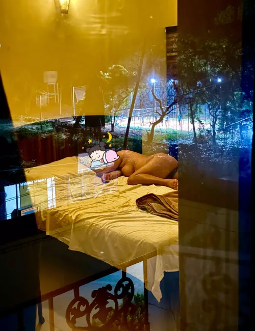 f33. Picture taken from the hotel balcony with the balcony glass having the glares from the outside. Should I post more??