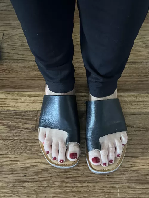 Feet & Whole Body Massage