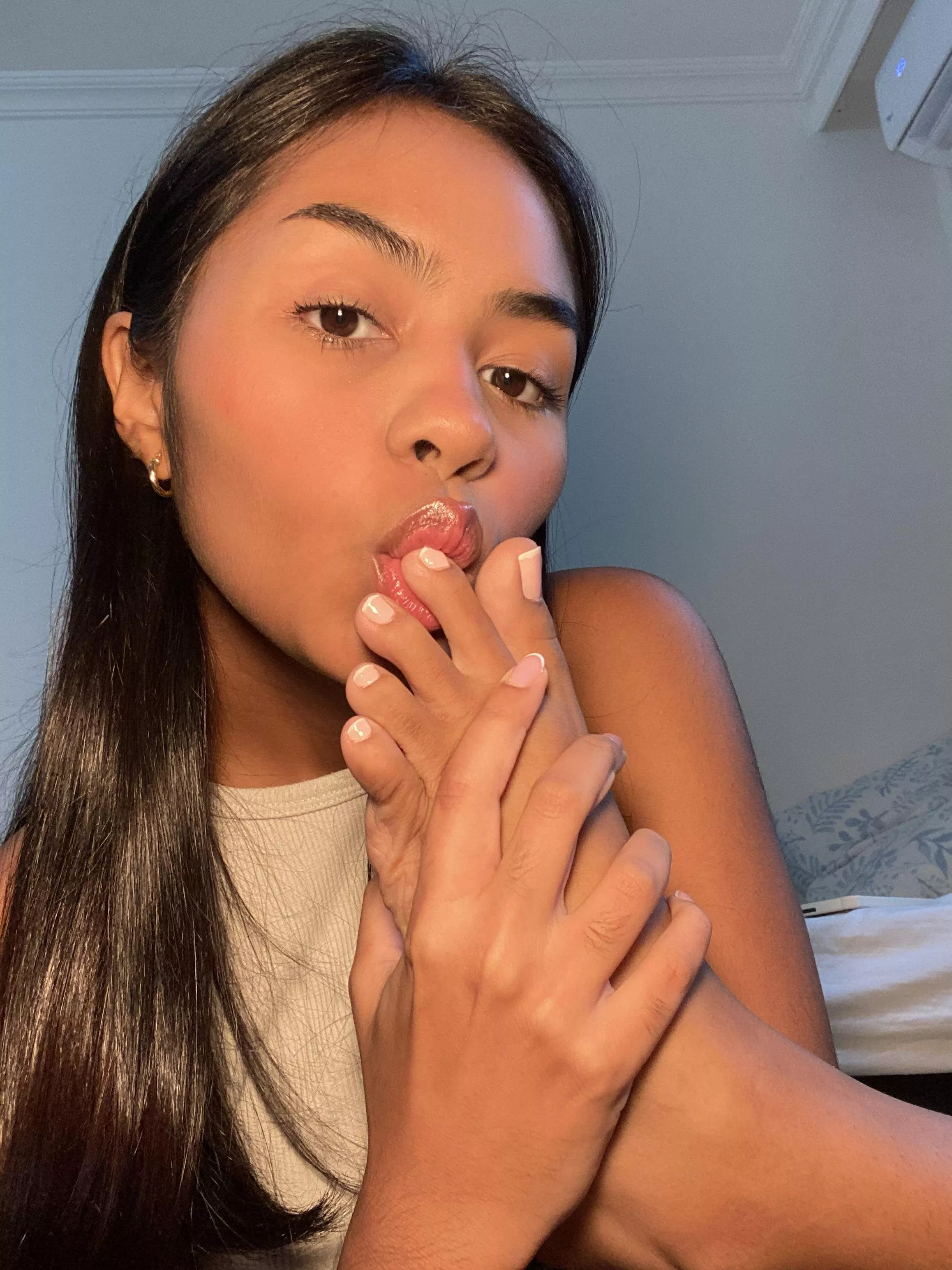 Get over here foot boy, you’ve got a job to do.