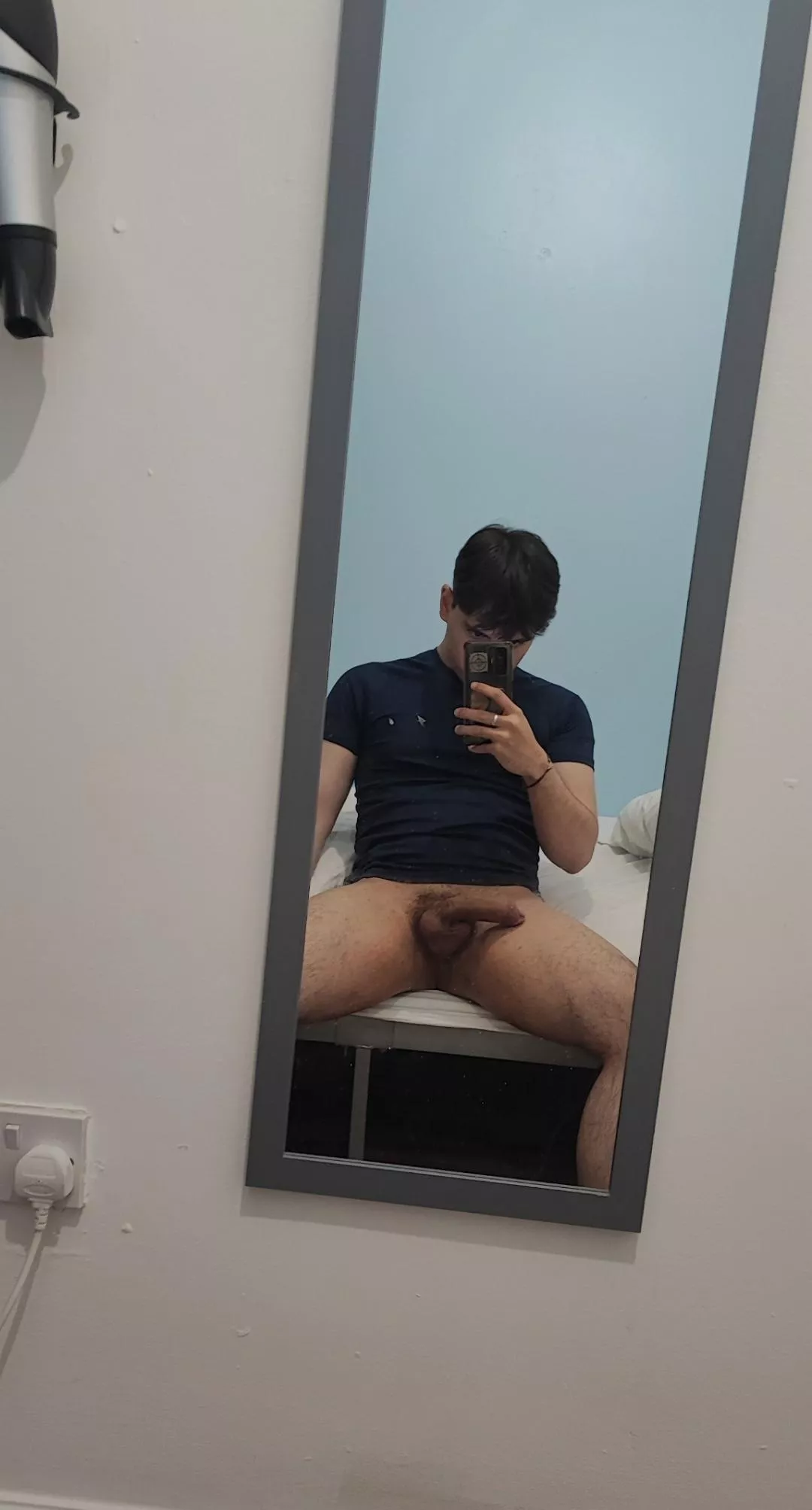 Glasgow for a week can host 