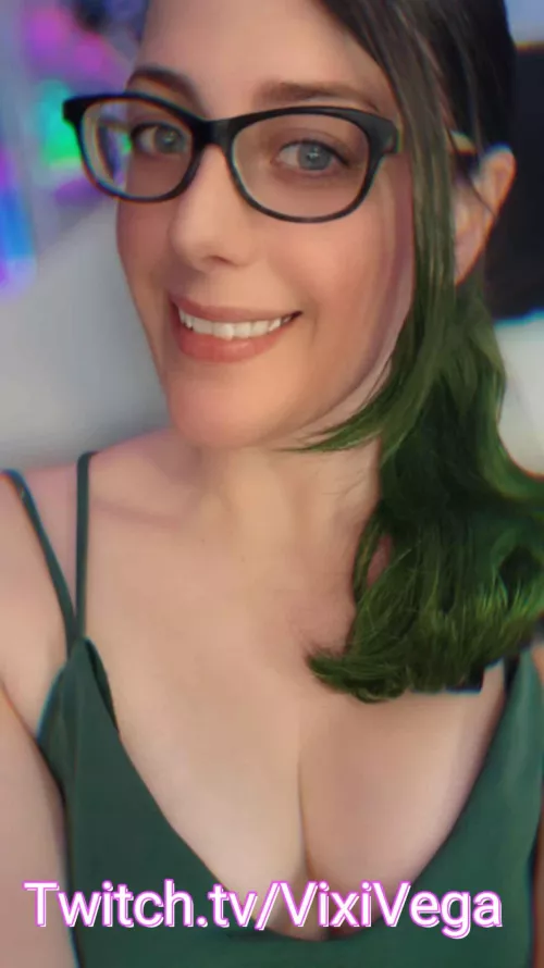 Going live for an impromptu Fallout 4 stream! Girl your loins for chaos! Live on Twitch now ♥️