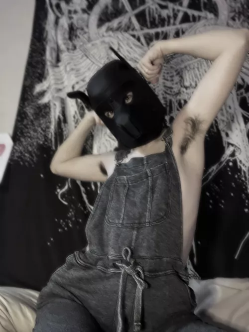 grrrr strong puppy!!(jk i am smol)