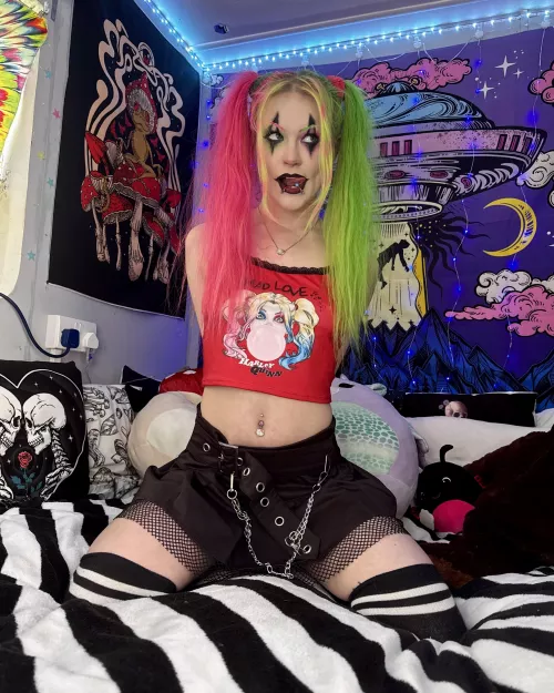 Harley Quinn needs a creampie too