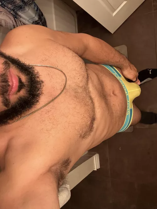 Haven’t taken my morning shower yet, I smell amazing…