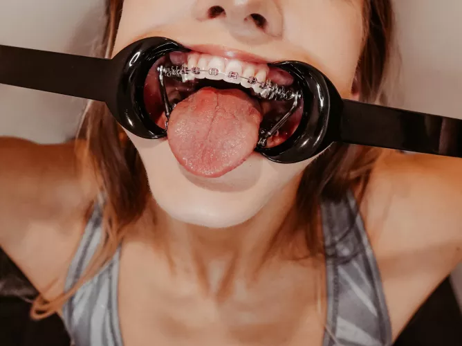 Here’s your cumhole, make sure you fill it