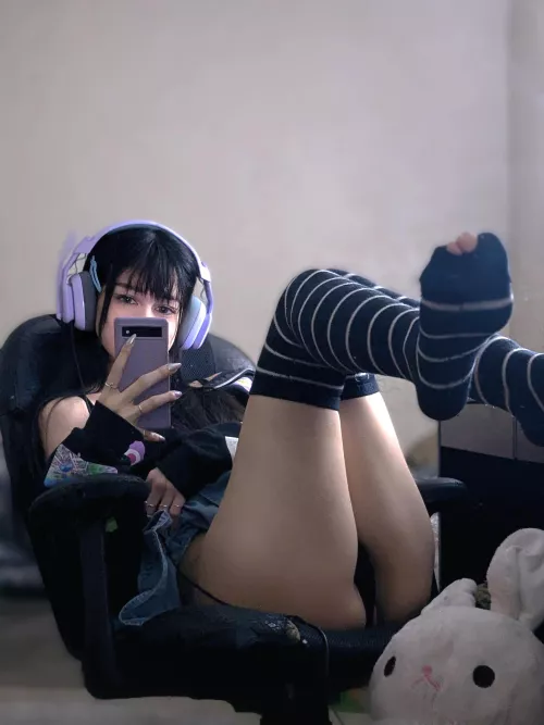 hope you don't mind the hole in my thigh socks x3