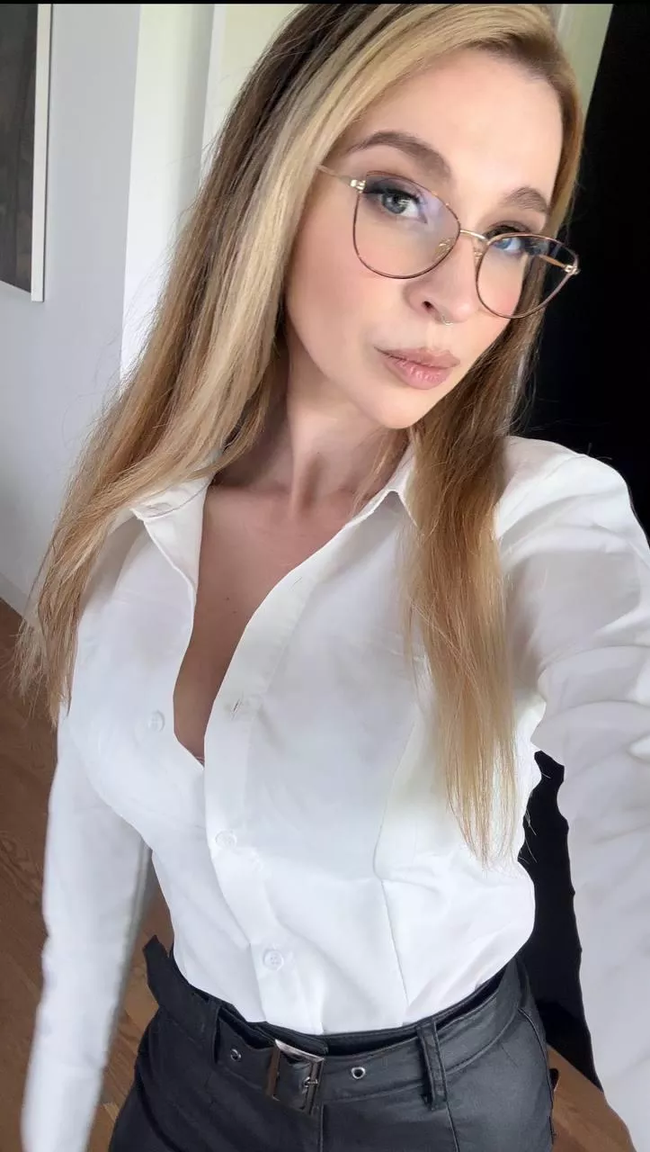 Hot teacher look 