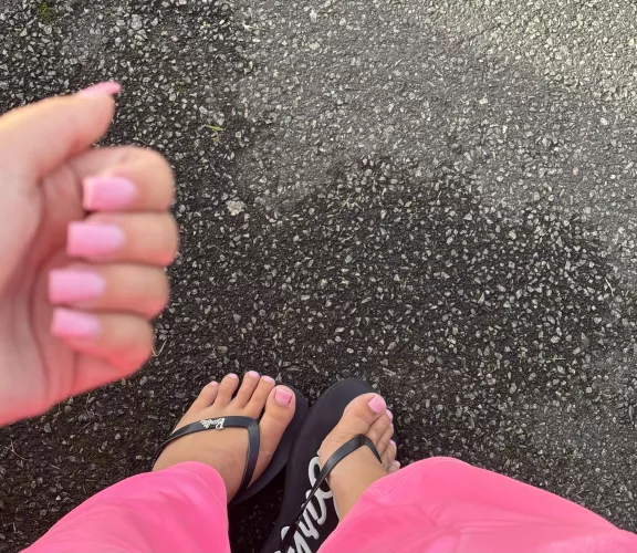 How are we feeling about the matching pink?🥰